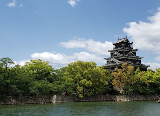 japan/hiroshima-countryside/shop/hiroshima-orizuru-tower