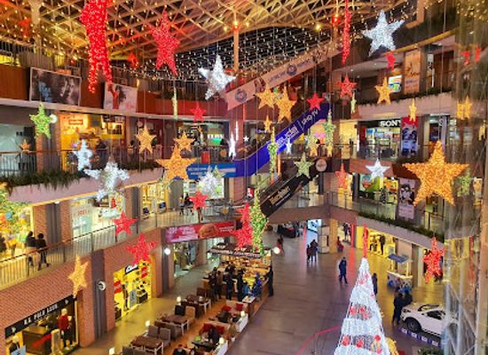 nepal/patan/shop/labim-mall