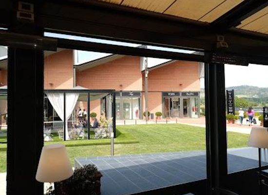italy/valdarno/shop/space-outlet-prada