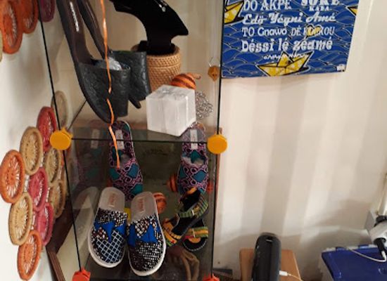 togo/lake-togo-area/shop/boutique-adjoasika-na-mawu