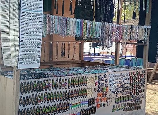 indonesia/gili-islands/shop/didi-art-shoop