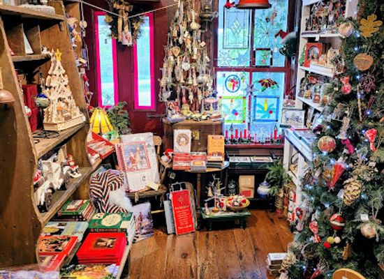 canada/calgary-region/shop/the-old-hastings-mercantile-gallery