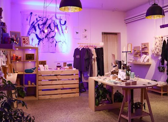 iceland/borgarfjörður/shop/svartbysvart-friends