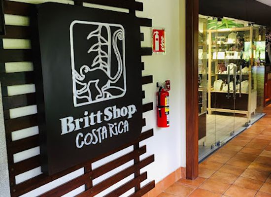 costa-rica/arenal-volcano-national-park/shop/britt-shop-tabacon