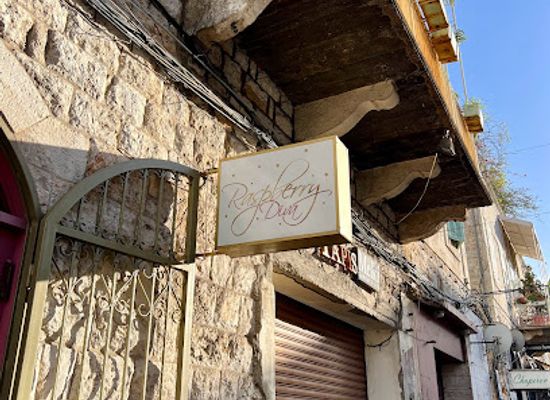 lebanon/keserwan-district/shop/raspberry-diva-clothing-store