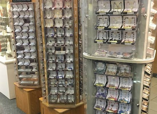 massachusetts/north-shore/shop/carmelite-gift-shop-in-the-northshore-mall