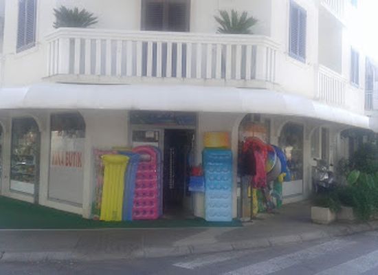 montenegro/tivat/shop/kina-butik