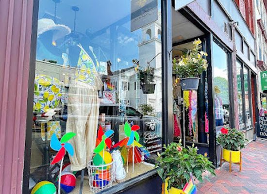 massachusetts/newburyport/shop/sustain-boutique-chandlery
