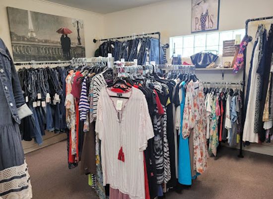 illinois/grand-prairie/shop/mindy-s-stylish-resale