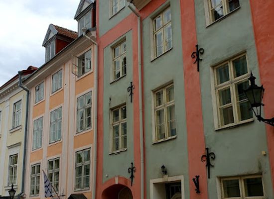 estonia/tallinn-old-town/shop/parlamendi-pood