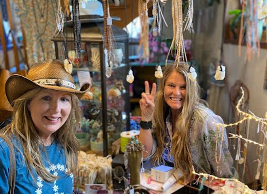 new-mexico/enchanted-circle/shop/michelle-s
