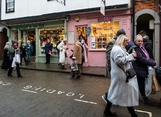 united-kingdom/lincolnshire/shop/follie