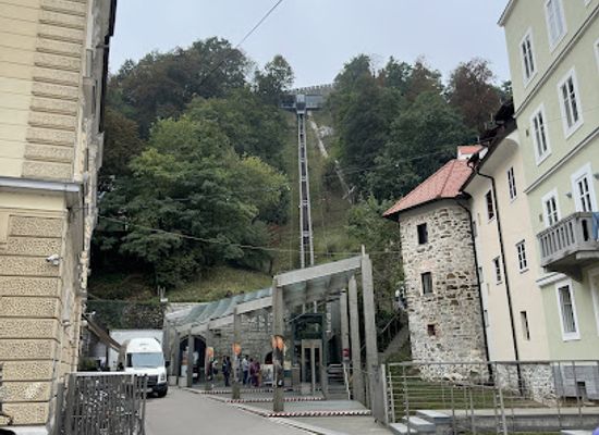 slovenia/triglav-national-park/shop/shopping-center-bled
