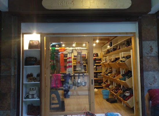 india/himalayas/shop/hyund-himalayan-handicraft-kasol