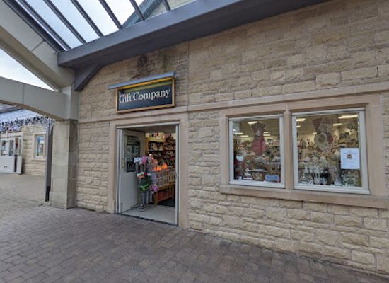 united-kingdom/derbyshire/shop/peak-village