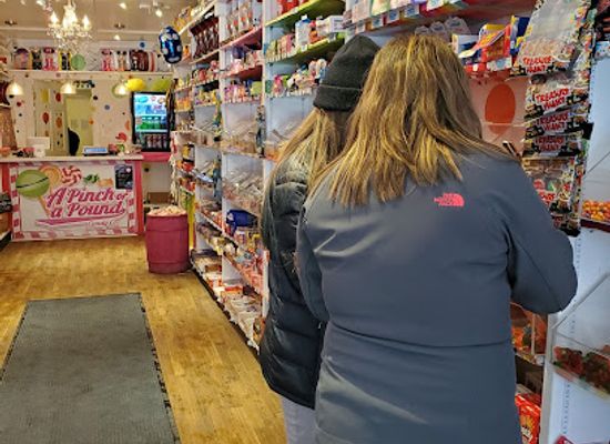 new-york/adirondack-mountains/shop/a-pinch-or-a-pound