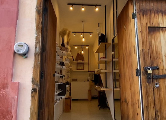 mexico/san-cristobal-de-las-casas/shop/panamera-concept-store