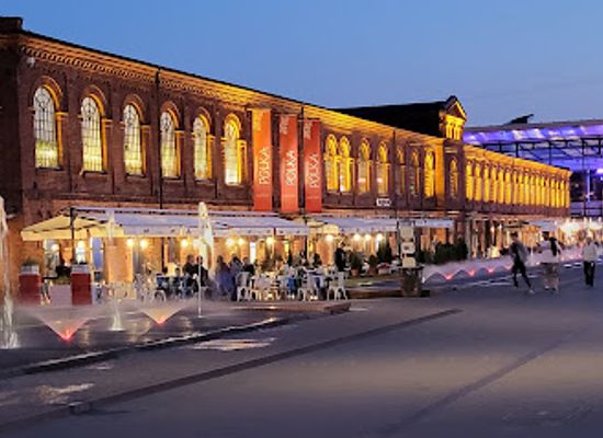 poland/lodz/shop/manufaktura