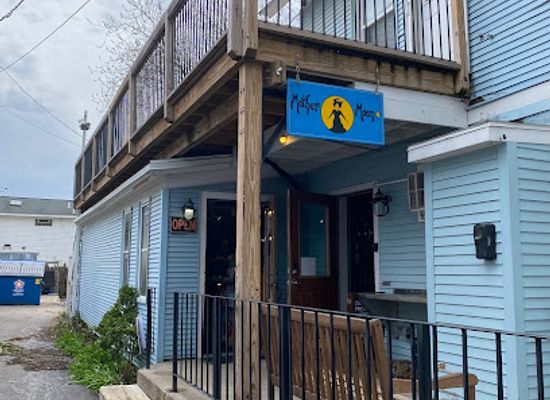 michigan/saugatuck/shop/mother-moon