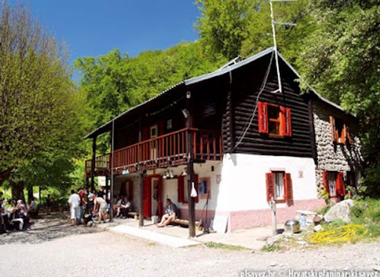 croatia/paklenica-national-park/shop/paklenica-hut