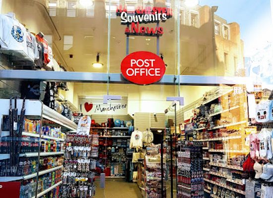 united-kingdom/manchester/shop/manchester-souvenirs-gifts-presents-geek-elf-elux-bars-luggage-storage-locker