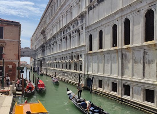 italy/venice/castello/shop/baby-s-boutique