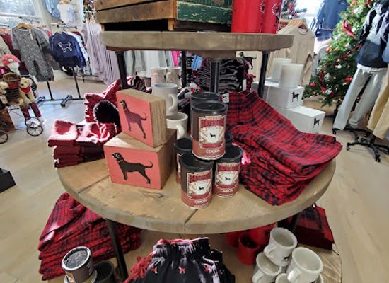 maine/kennebunkport/shop/the-black-dog-kennebunkport