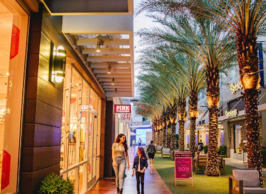 arizona/maricopa-county/shop/desert-ridge-marketplace
