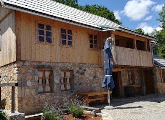 croatia/lika/shop/opg-ivan-vlainic