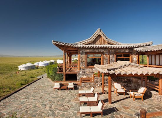 mongolia/zavkhan-river-valley/shop/three-camel-lodge