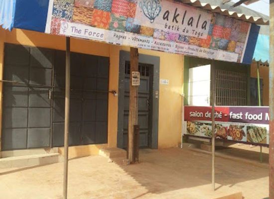 togo/mount-agou-area/shop/aklala-batik-du-togo-a-lome
