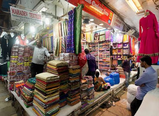 india/mumbai/shop/mangaldas-market