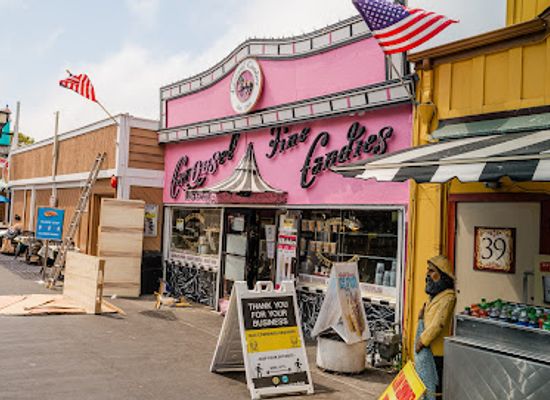 california/monterey/old-fisherman-s-wharf/shop/carousel-candies