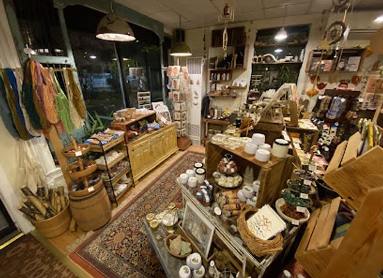 rhode-island/providence/federal-hill/shop/white-buffalo-ri