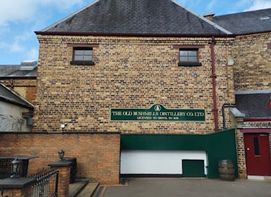 ireland/giant-s-causeway/shop/old-bushmills-distillery-gift-shop