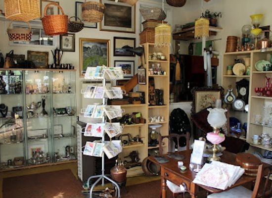 united-kingdom/merionethshire/shop/atig-helens-attic
