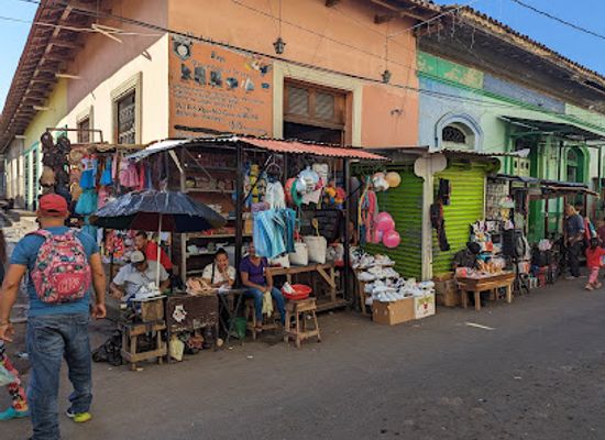 nicaragua/granada-plains/shop/mercado-en-granada