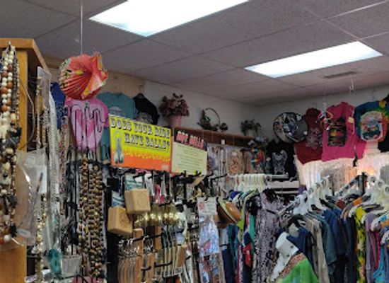 arkansas/eureka-springs/shop/caroline-s-collectibles