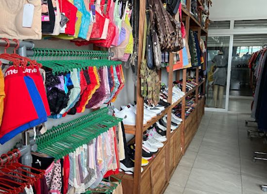 madagascar/fort-dauphin/shop/ashia-boutique-pret-a-porte
