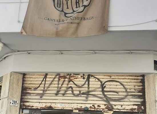 uruguay/montevideo/ciudad-vieja/shop/decorum