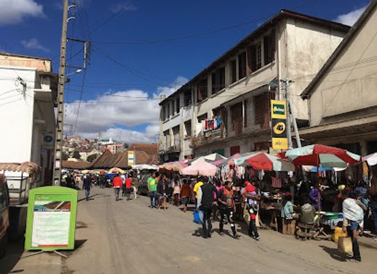madagascar/analamanga/shop/analakely-market
