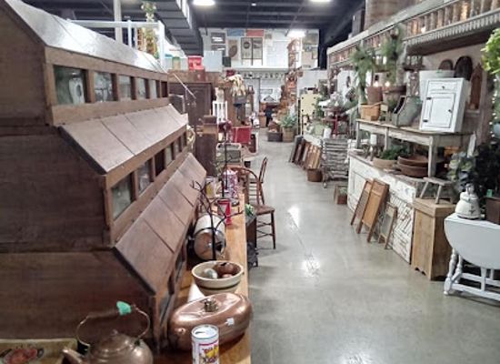 ohio/amish-country/shop/ohios-market-berlin