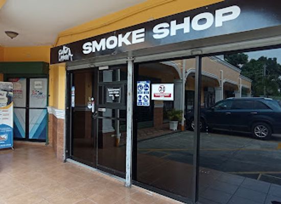 honduras/sula-valley/shop/cultura-urbana-smoke-shop