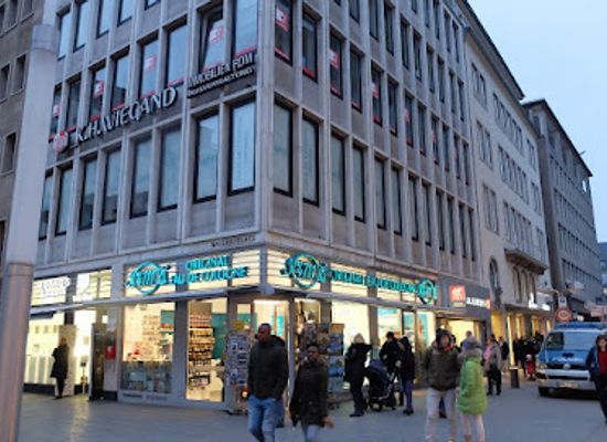 germany/cologne/shop/4711-shop-am-dom
