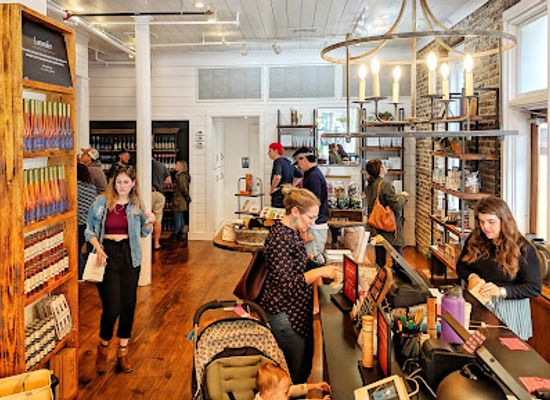 south-carolina/charleston-beaches/shop/savannah-bee-company