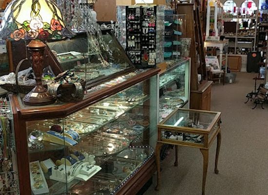 maryland/chesapeake-bay-area/shop/chesapeake-marketplace-and-auction-house