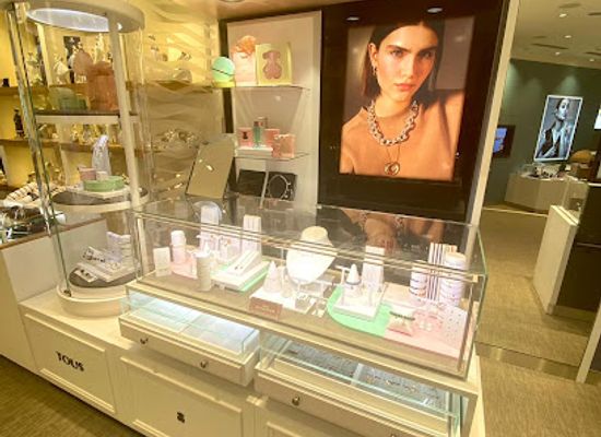 sint-maarten/great-bay/shop/tous-boutique-sint-maarten