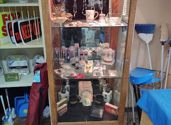 montana/the-judith-basin/shop/neihart-inconvenenience-store