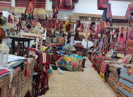 jordan/badia/shop/farrah-carpets-antiques