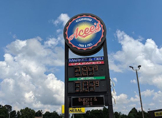 illinois/ferne-clyffe-state-park/shop/acee-s-neighborhood-market-deli